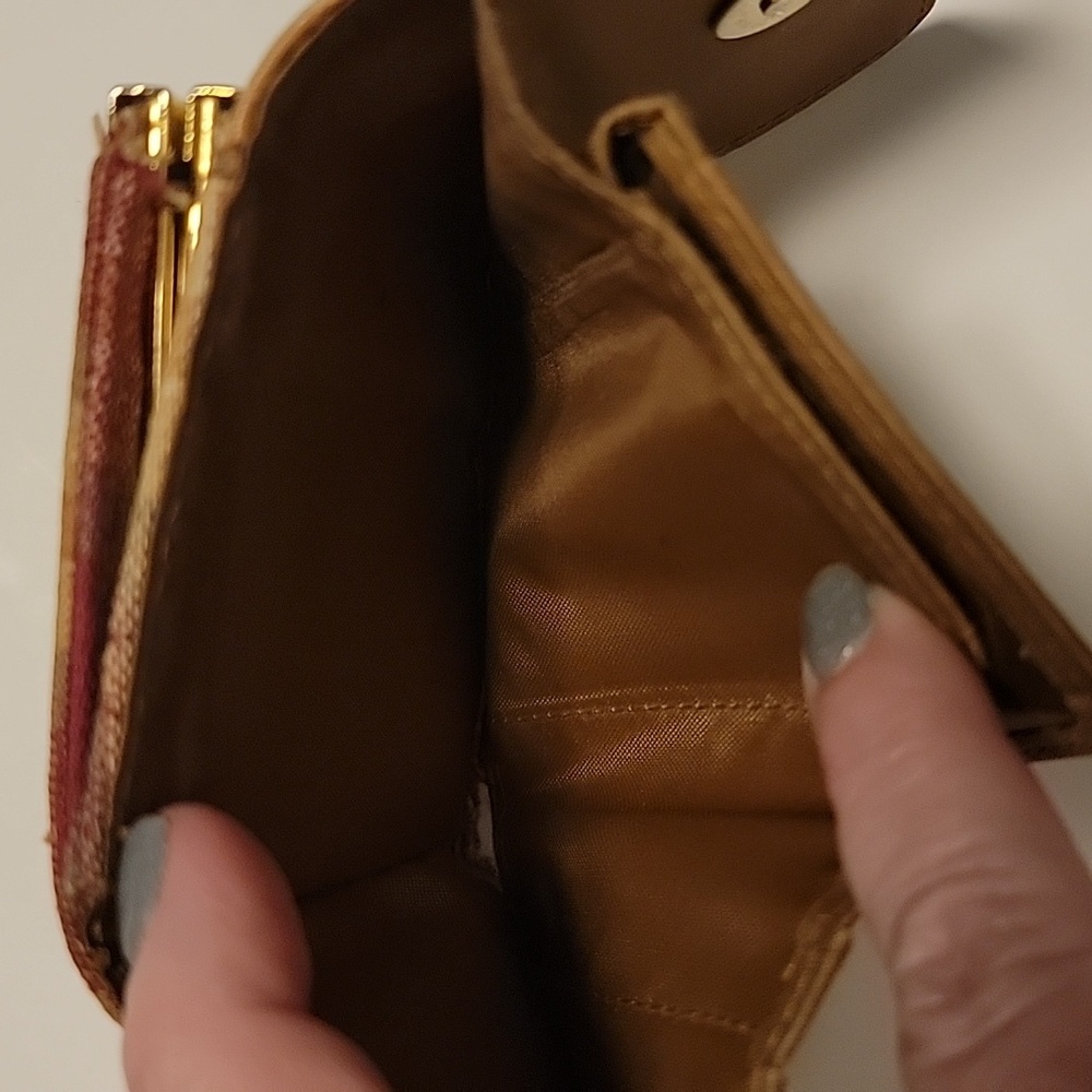 Longaberger Tan And Plaid Trifold Wallet - Picture 4 of 5